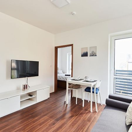 Ella Apartments Zlín Εξωτερικό φωτογραφία