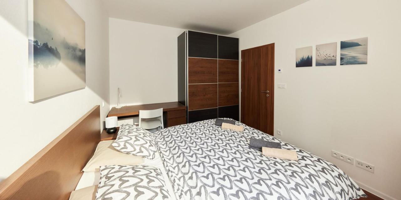 Ella Apartments Zlín Εξωτερικό φωτογραφία