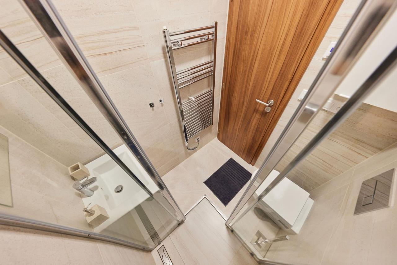 Ella Apartments Zlín Εξωτερικό φωτογραφία
