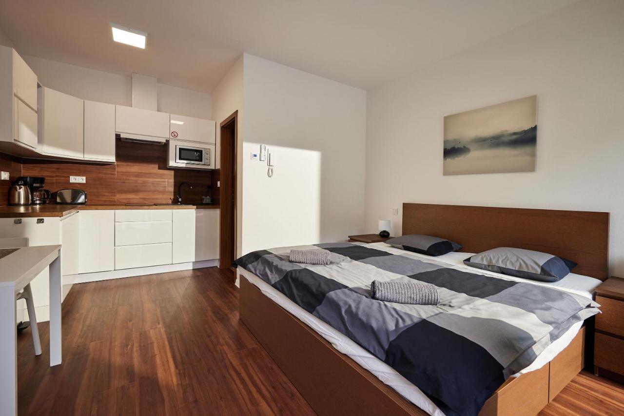 Ella Apartments Zlín Εξωτερικό φωτογραφία