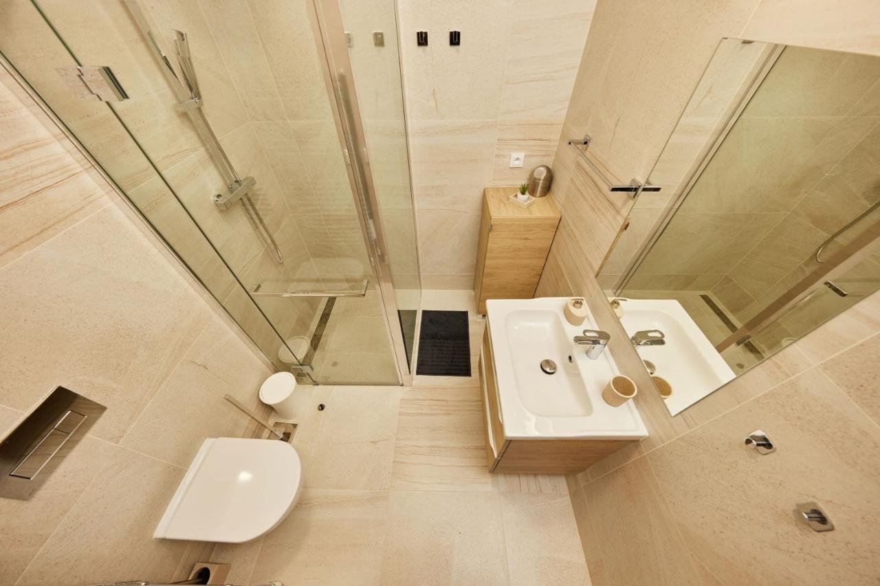 Ella Apartments Zlín Εξωτερικό φωτογραφία