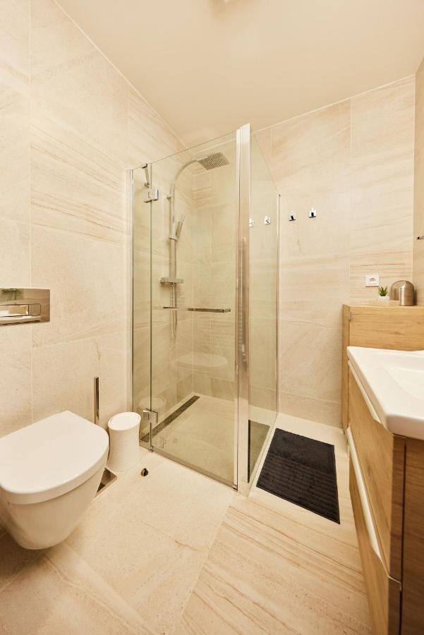 Ella Apartments Zlín Εξωτερικό φωτογραφία